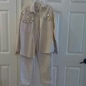 Denium pants with studded shirt